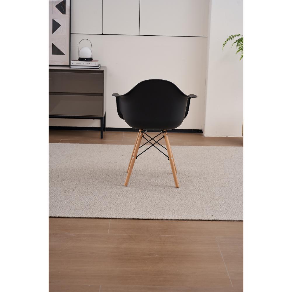 Silla Delia, Color Negro, Con espaldar y patas en Madera X2