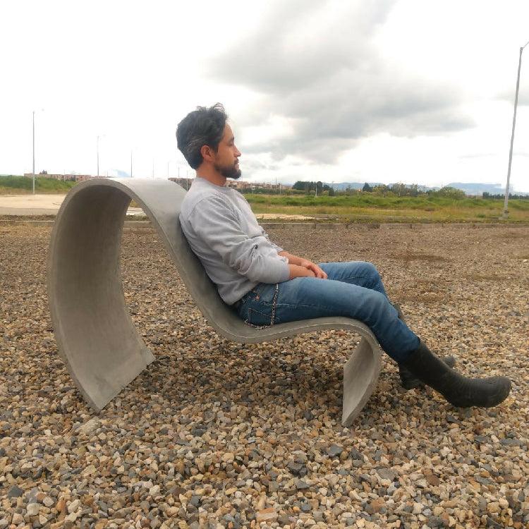 Silla Wave gris en concreto