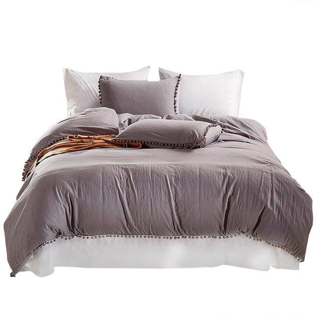 Edredon Microtex Unicolor + Borlas Gris Queen - VIRTUAL MUEBLES