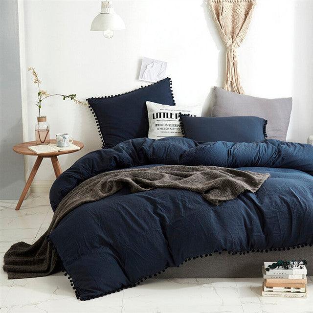 Edredon Microtex Unicolor + Borlas Azul Oscuro Doble - VIRTUAL MUEBLES