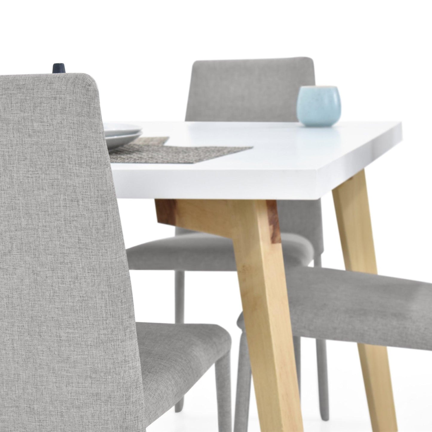 Juego de Comedor 4P Lugo Matiz Sillas Lyon Tela Plata - VIRTUAL MUEBLES