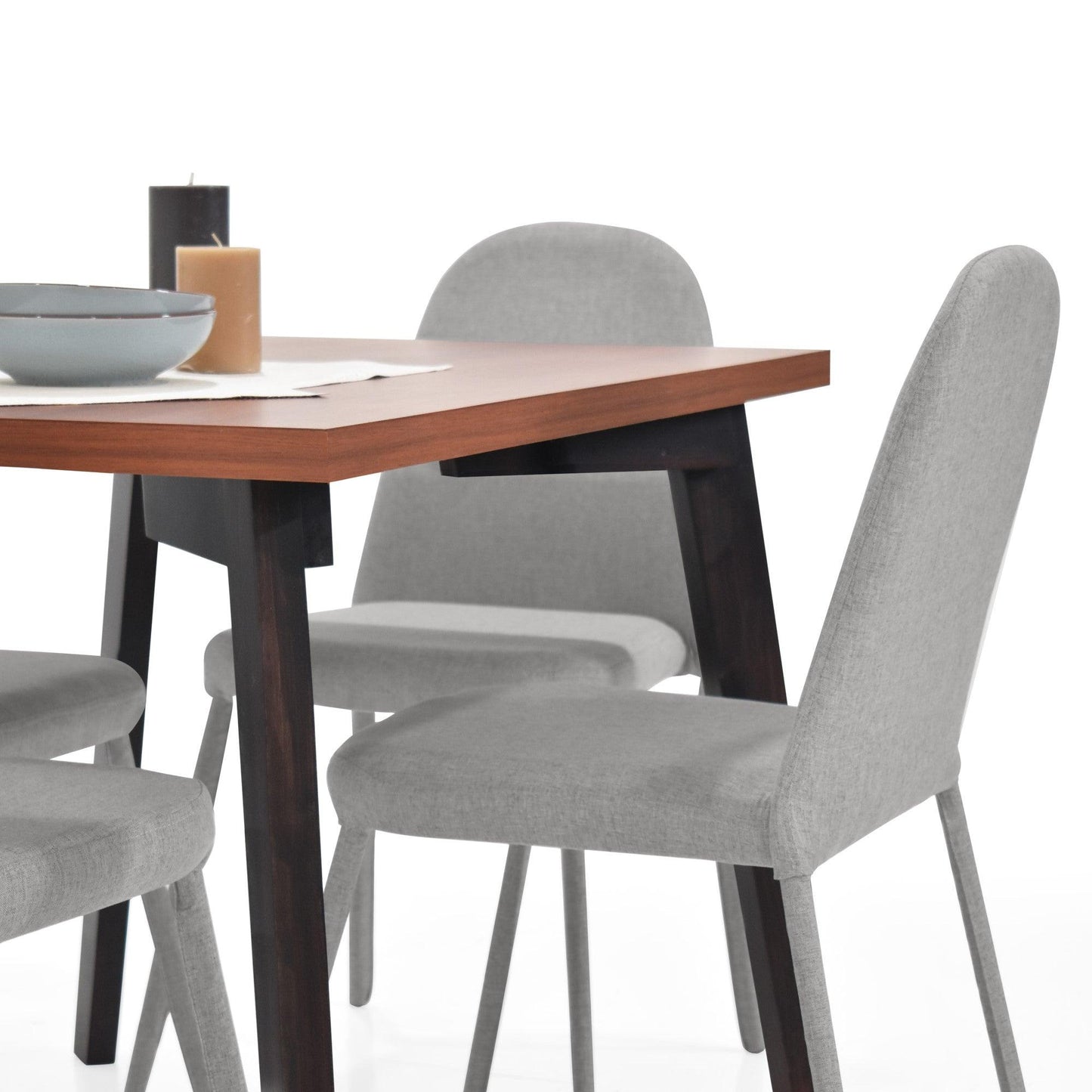 Juego de Comedor 4P Lugo Matiz Cedro Sillas Dublin Tela Plata - VIRTUAL MUEBLES