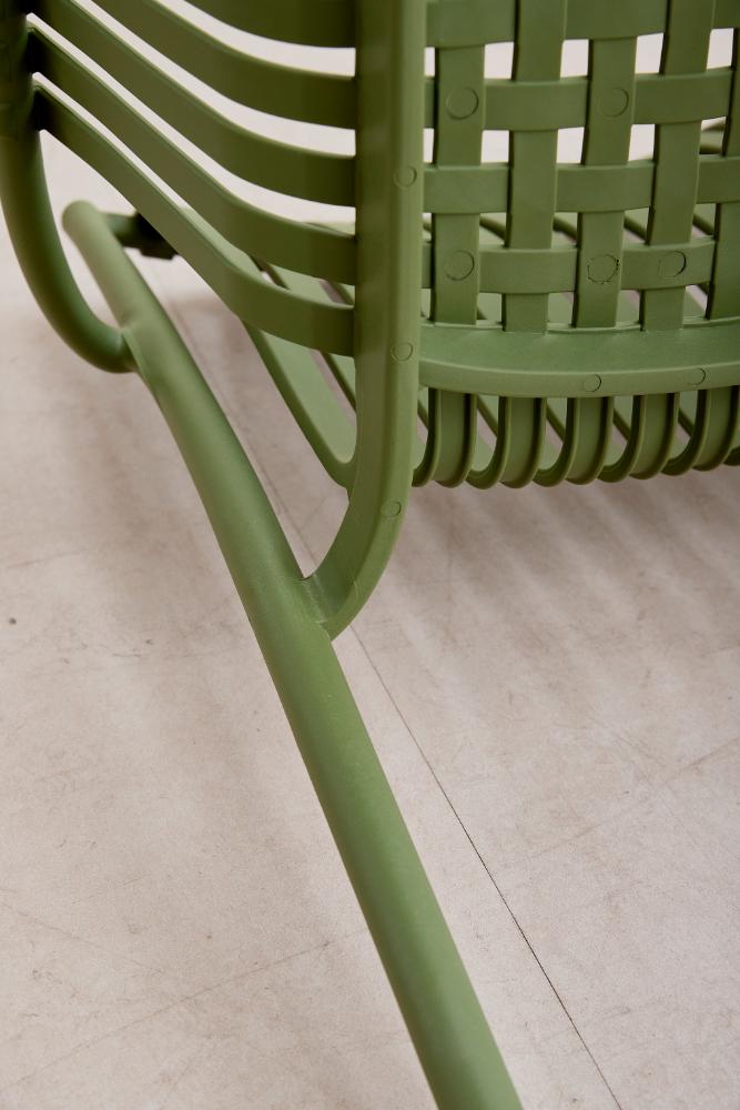 Silla Madrid con Brazos, Color Verde Olivo, Con espaldar y diseño Moderno X2