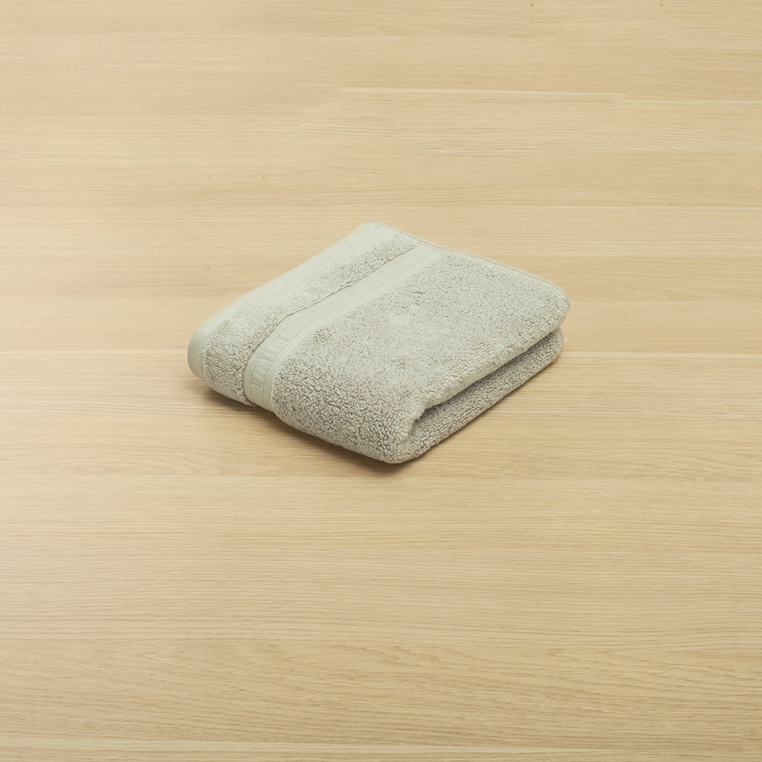 Toalla Bamboo 700 Gr Gris 0,40 X 0,70 Aprox.