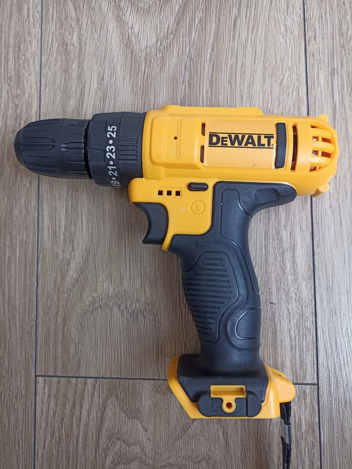 Taladro 36 Voltios Dewalt (i)