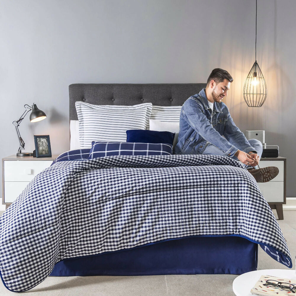 Juego Edredon Chicago, para Cama King, 2 Vistas (Incluye 2 Fundas 1 Cojín)