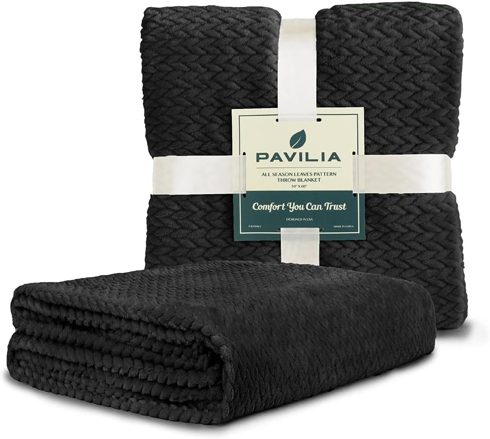 PAVILIA Manta de forro polar suave negro sólido para sofá, manta ligera de...
