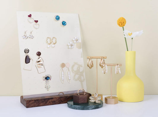 Bonito soporte para aretes de nogal para joyería, tablero de exhibición de
