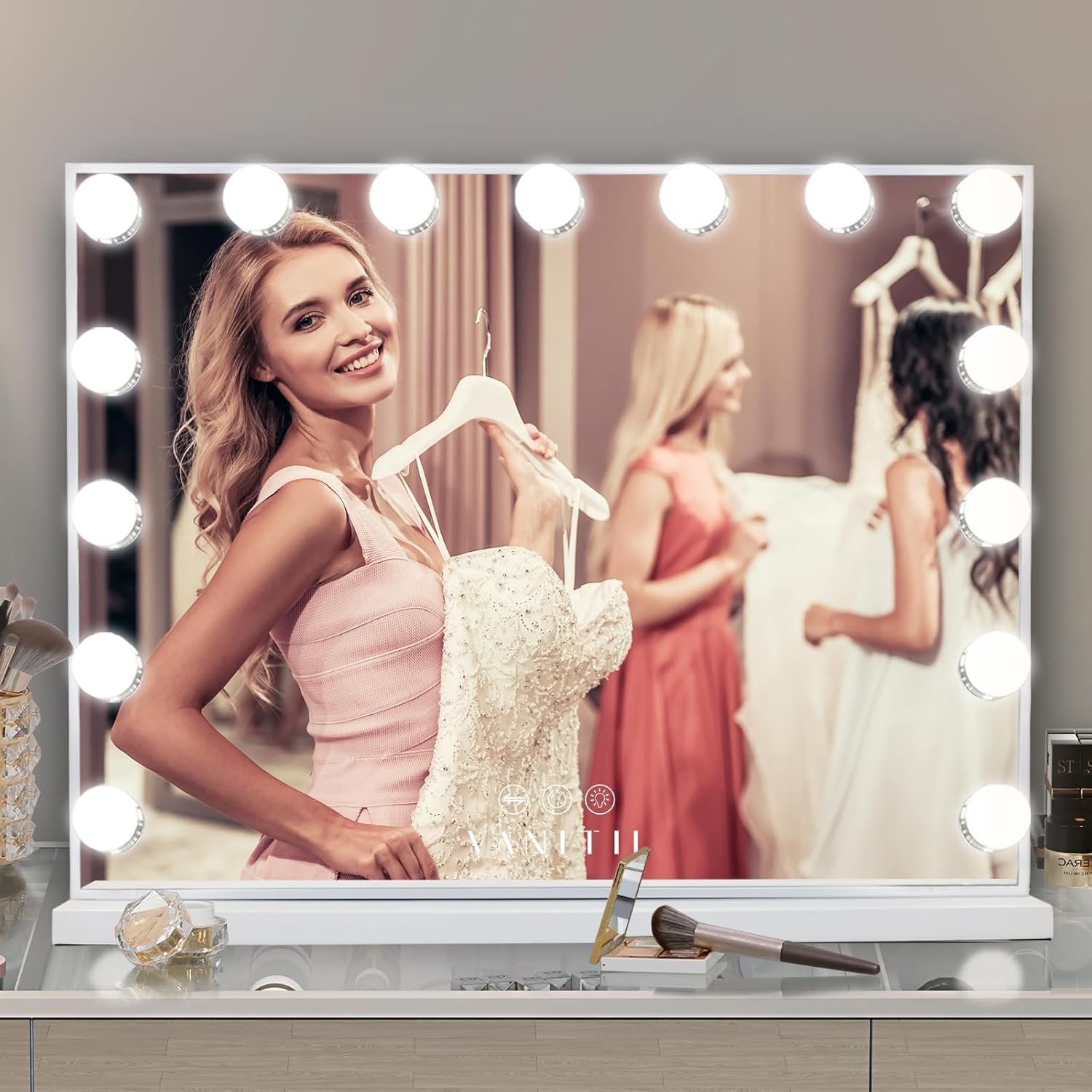Vantii - Espejo de tocador Hollywood con luces, carga USB, 22.8 x 18.1...