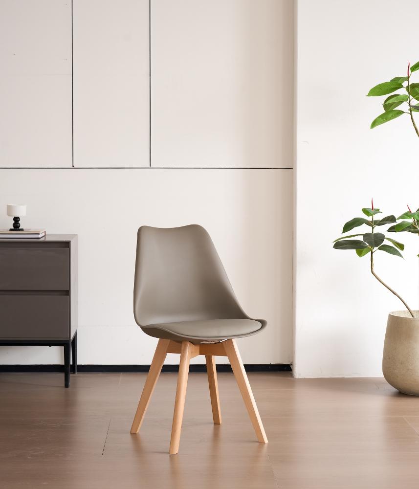Set de 2 Sillas Fyn, Taupe, Diseño Minimalista con Espaldar, Cojín y Patas de Madera