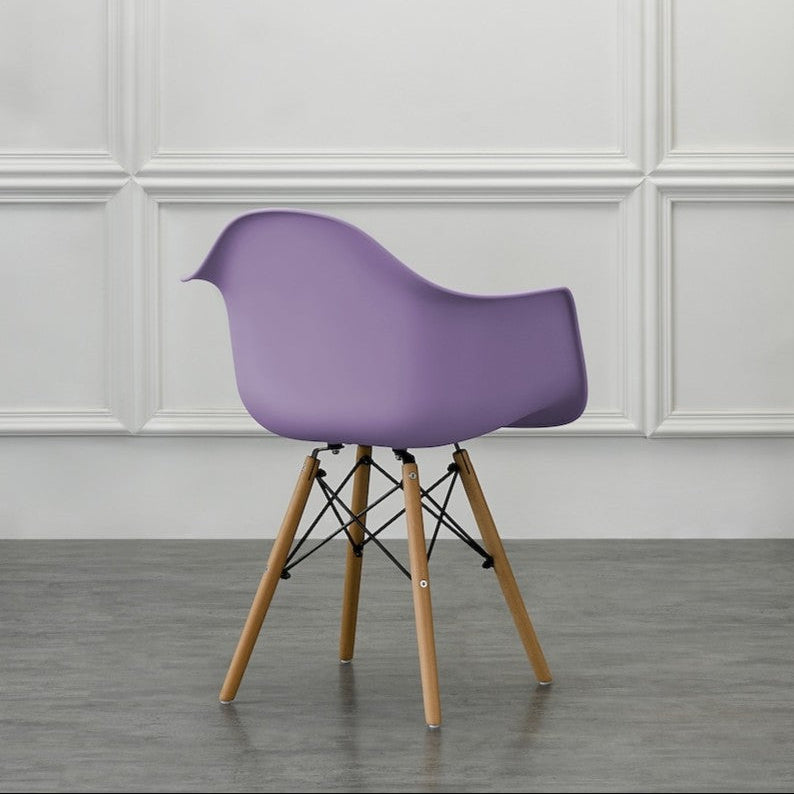 Silla Eymos , Color Lila, con Espaldar y Patas en Madera