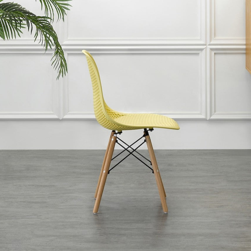 Silla Aira, Color Amarillo, con Espaldar y Patas en Madera