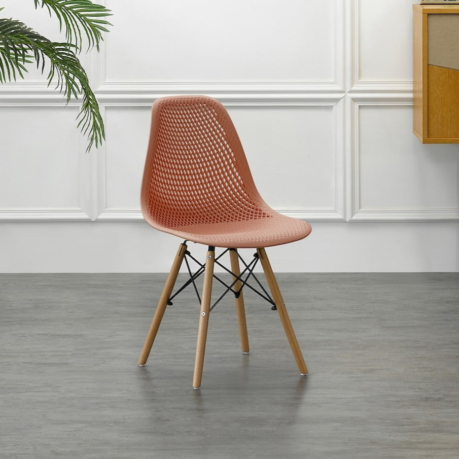Silla Aira, Color Salmón, con Espaldar y Patas en Madera
