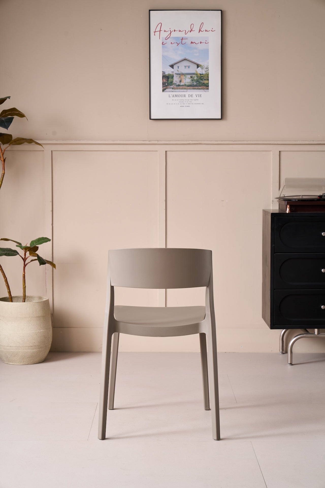 Set de 2 Sillas Mónaco, Color Taupe, con Espaldar y Diseño Moderno