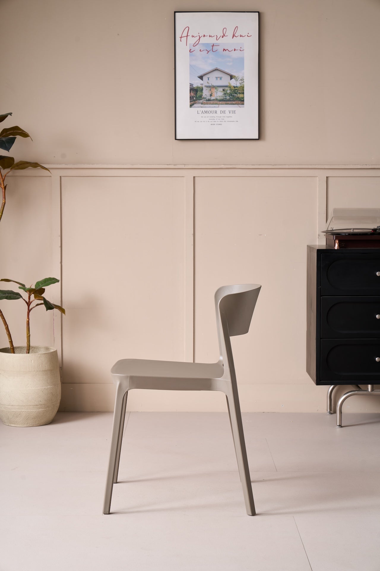 Set de 2 Sillas Mónaco, Color Taupe, con Espaldar y Diseño Moderno