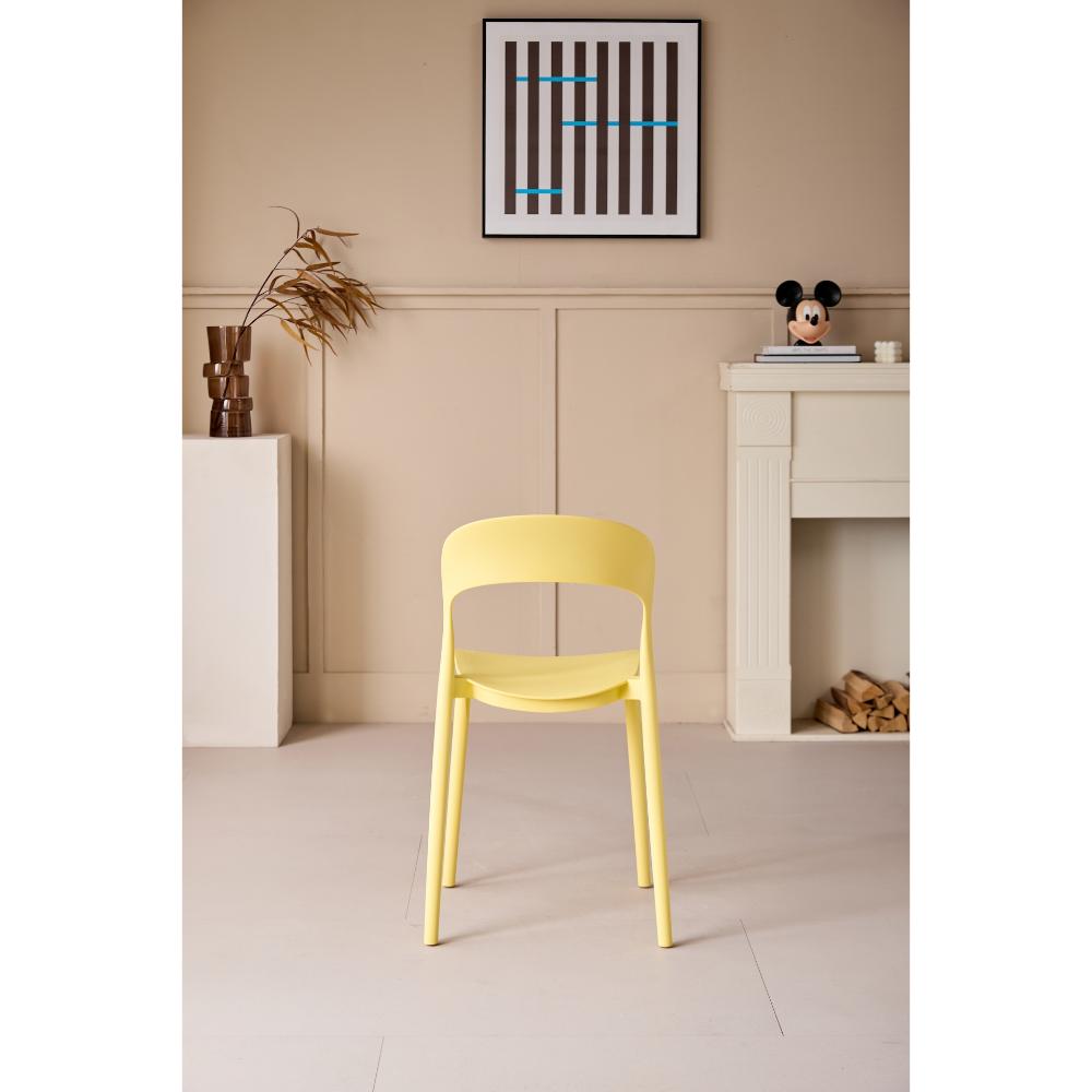 Set de 4 Sillas Patrick, Color Amarillo, con Espaldar y Diseño Moderno