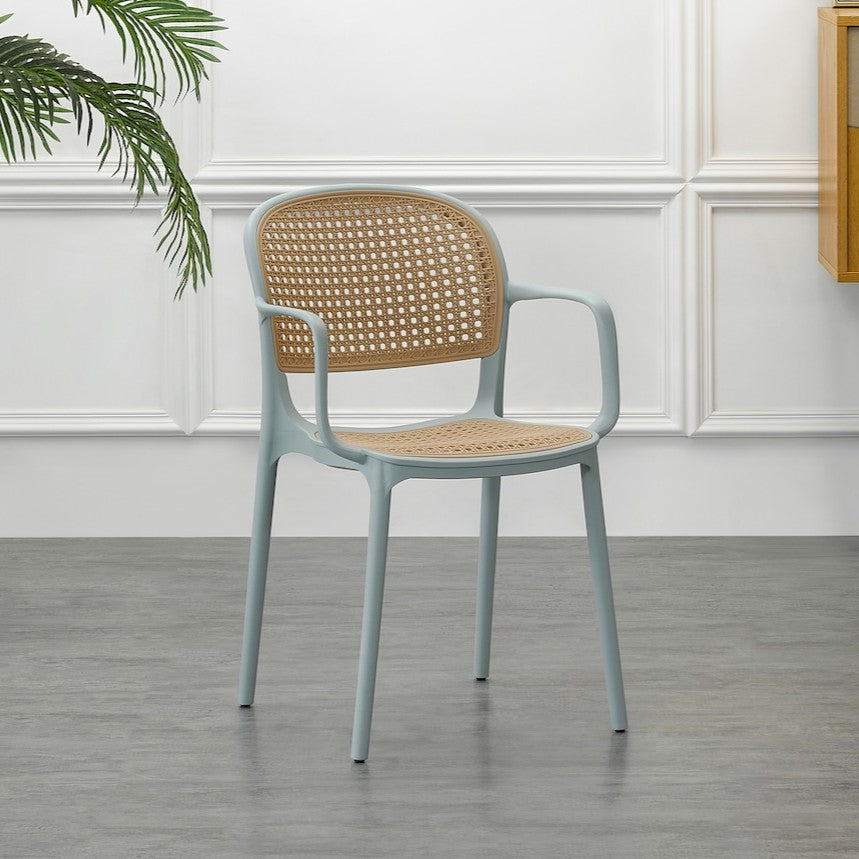 Set de 2 Sillas con Brazos Nest, Color Azul Claro y Beige, con Espaldar y Asiento en Rejilla