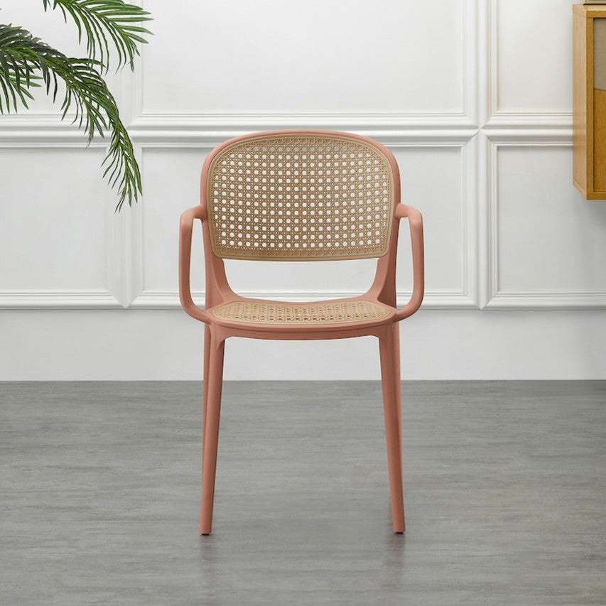 Silla con Brazos Nest, Color Salmón y Beige, con Espaldar y Asiento en Rejilla