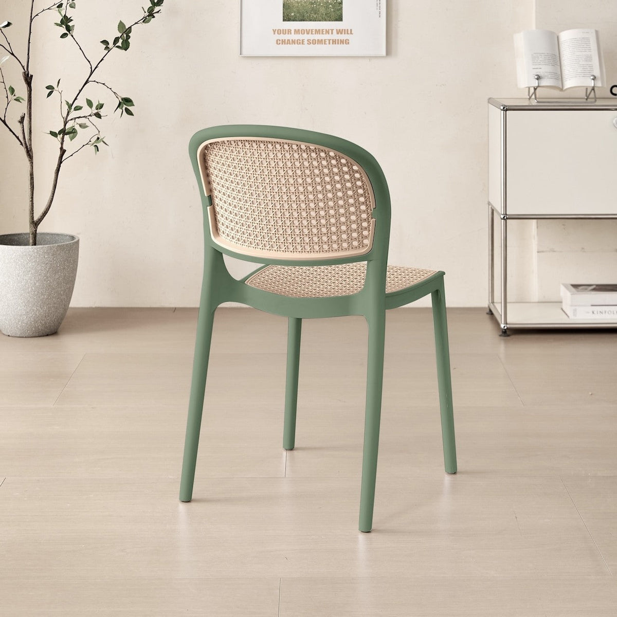 Set de 2 Sillas Nest, Verde Olivo y Beige, con Espaldar y Asiento en Rejilla