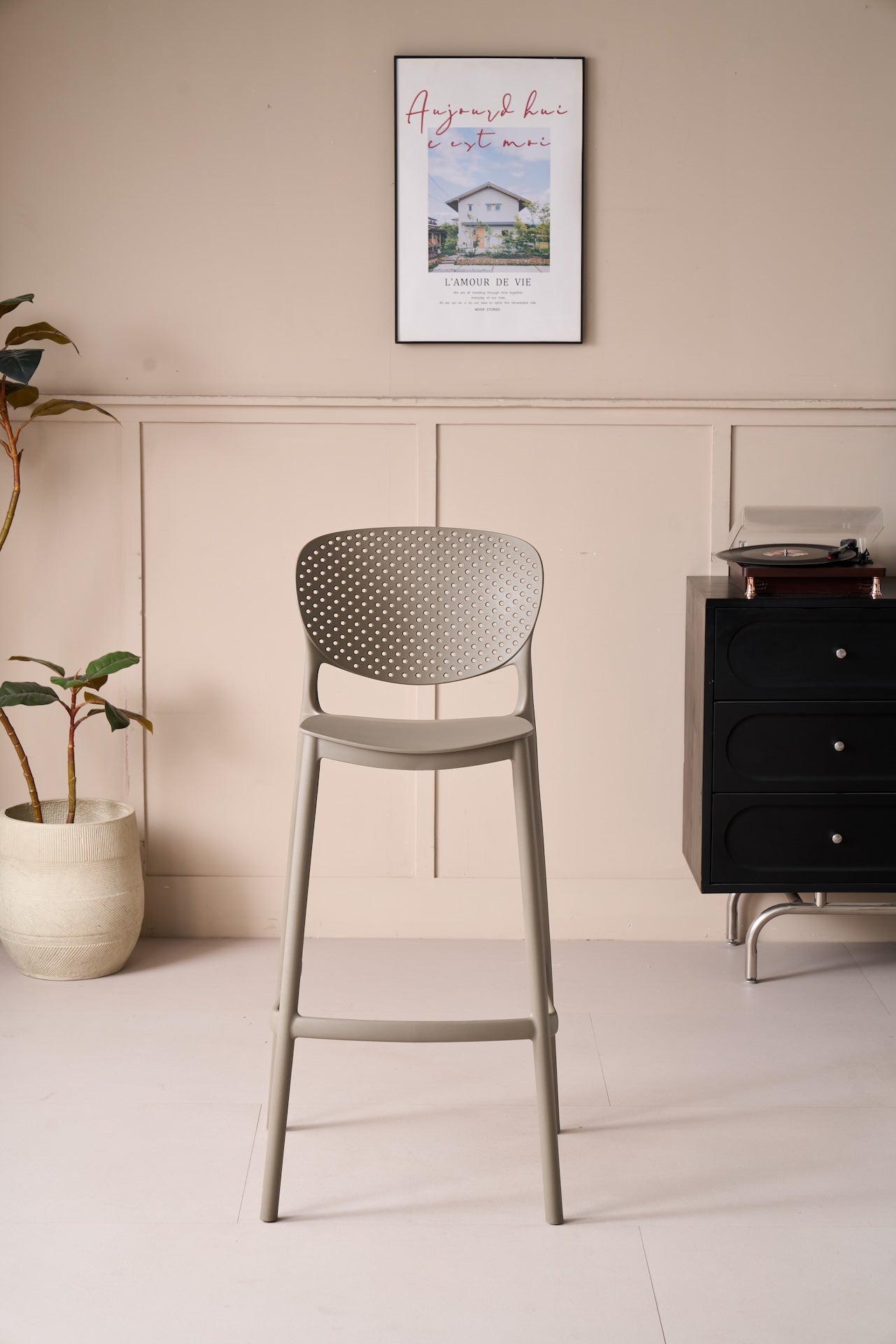 Silla para Bar Río, Color Taupe, Diseño Moderno