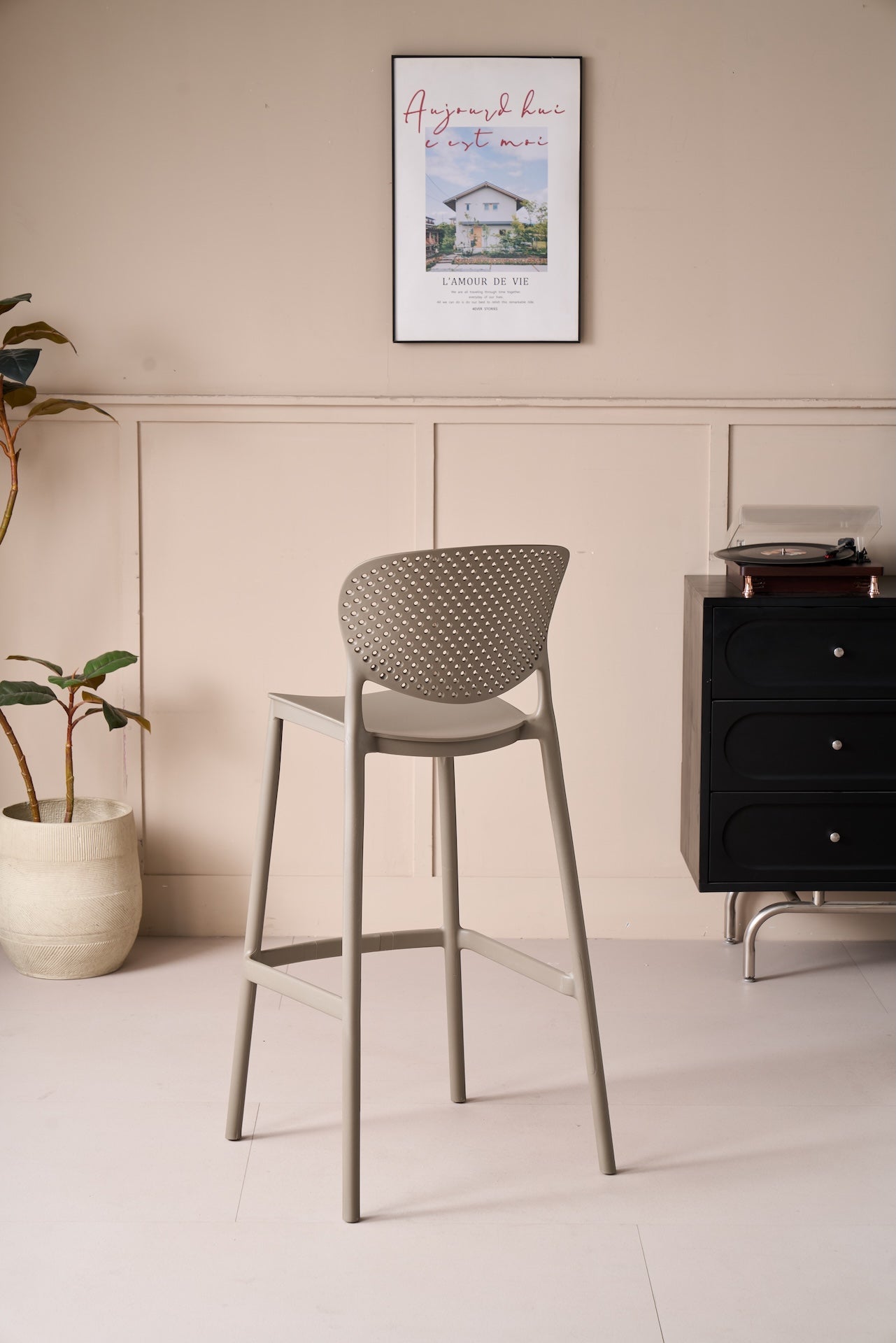 Silla para Bar Río, Color Taupe, Diseño Moderno