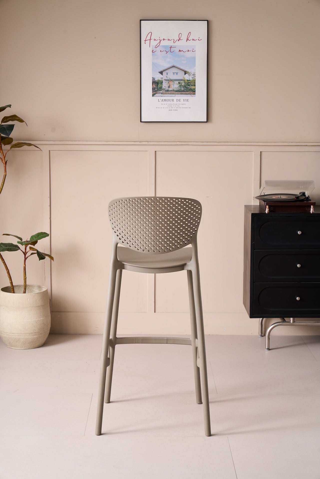 Silla para Bar Río, Color Taupe, Diseño Moderno
