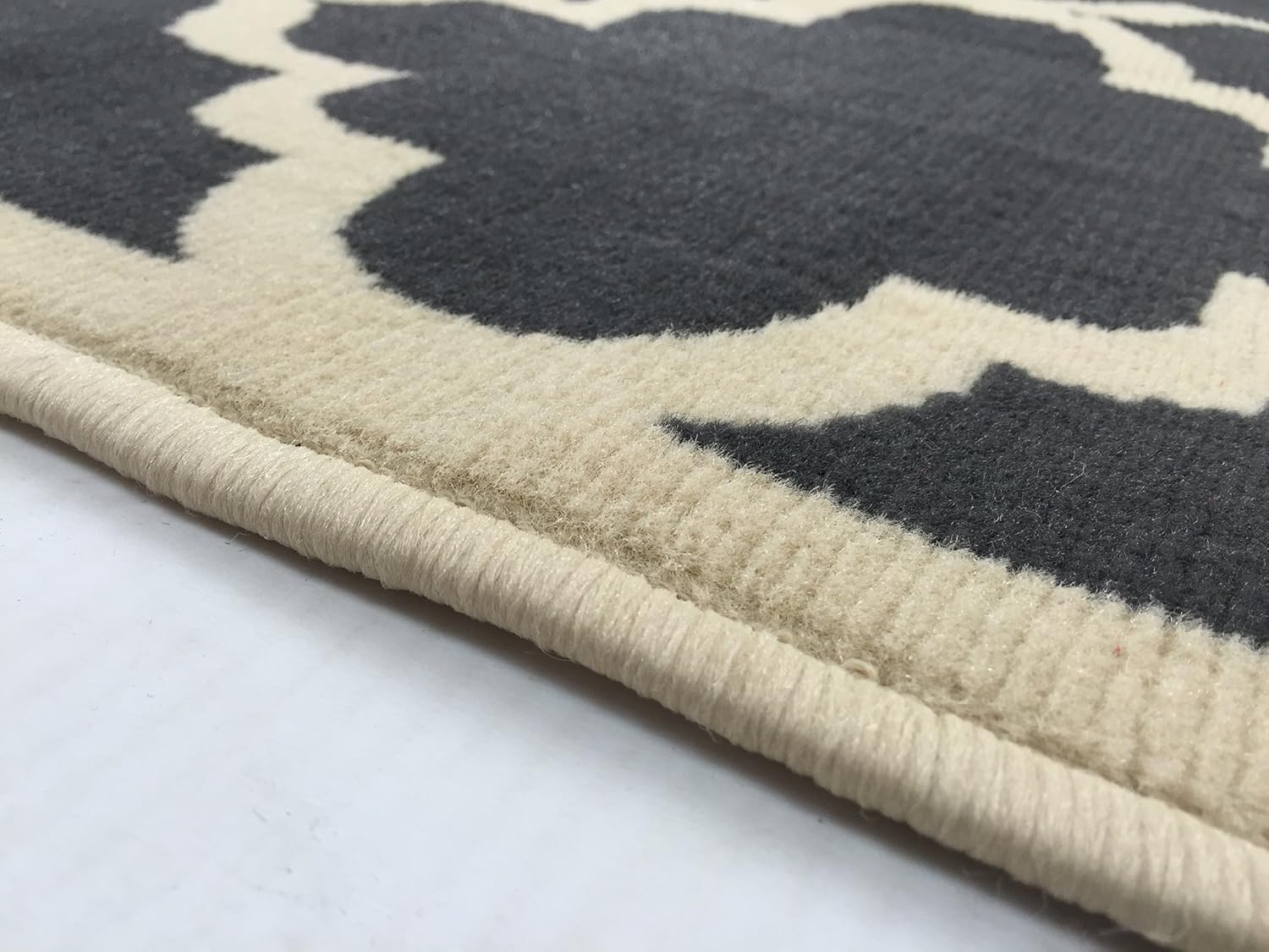 Tapete moderno con diseño enrejado de la colección Modela Sintético Gris oscuro