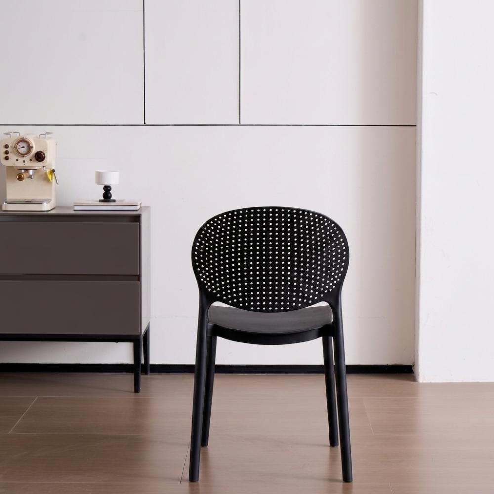 Set de 4 Sillas Florida, Color Negro, con Espaldar y Diseño Moderno