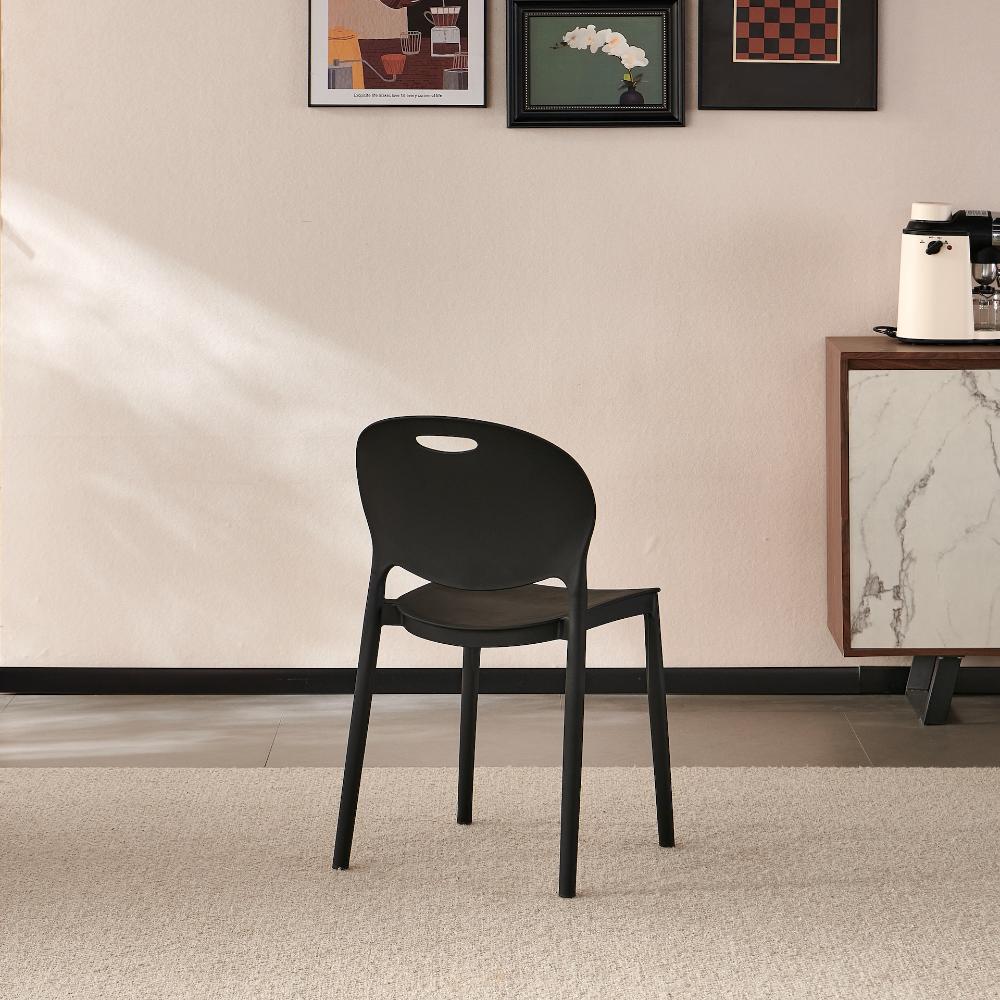 Silla Queens, Negro, Con espaldar redondo y diseño minimalista