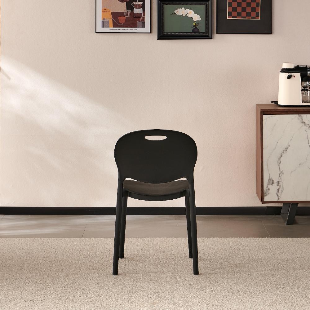 Silla Queens, Negro, Con espaldar redondo y diseño minimalista