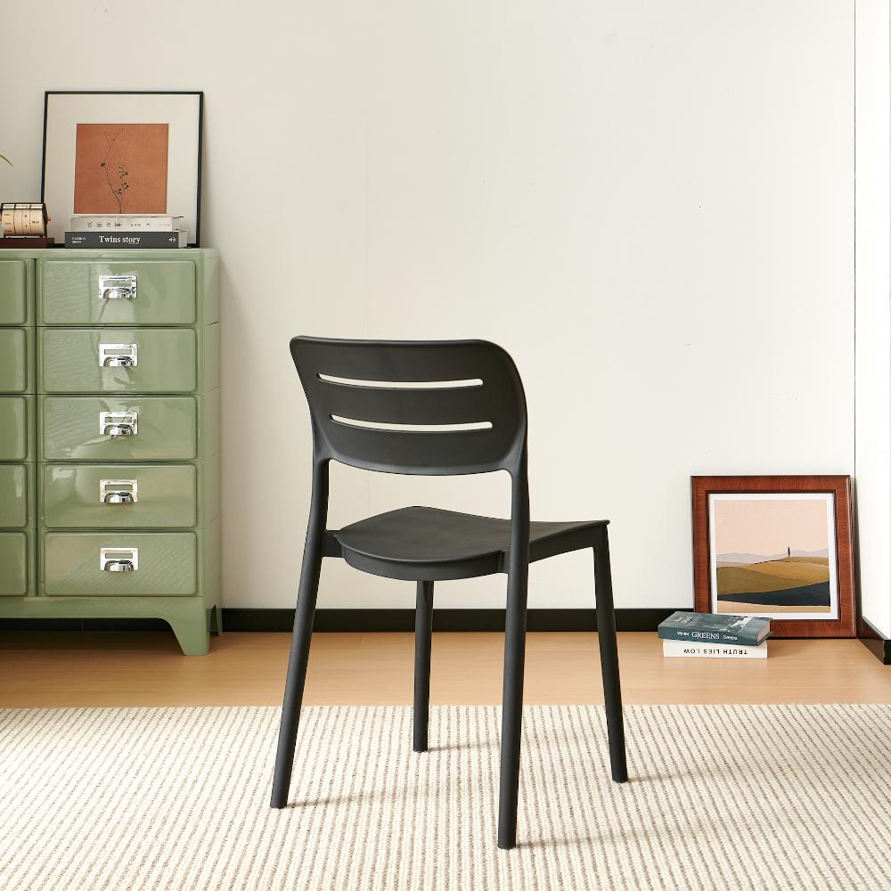 Silla Harriman, Negro, Con medio espaldar y diseño minimalista