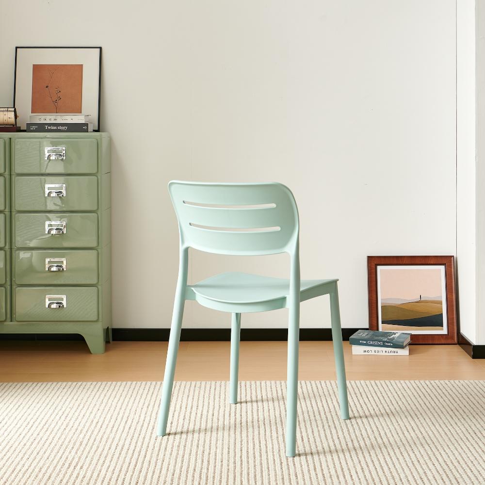 Silla Harriman, Azul claro, Con medio espaldar y diseño minimalista X4