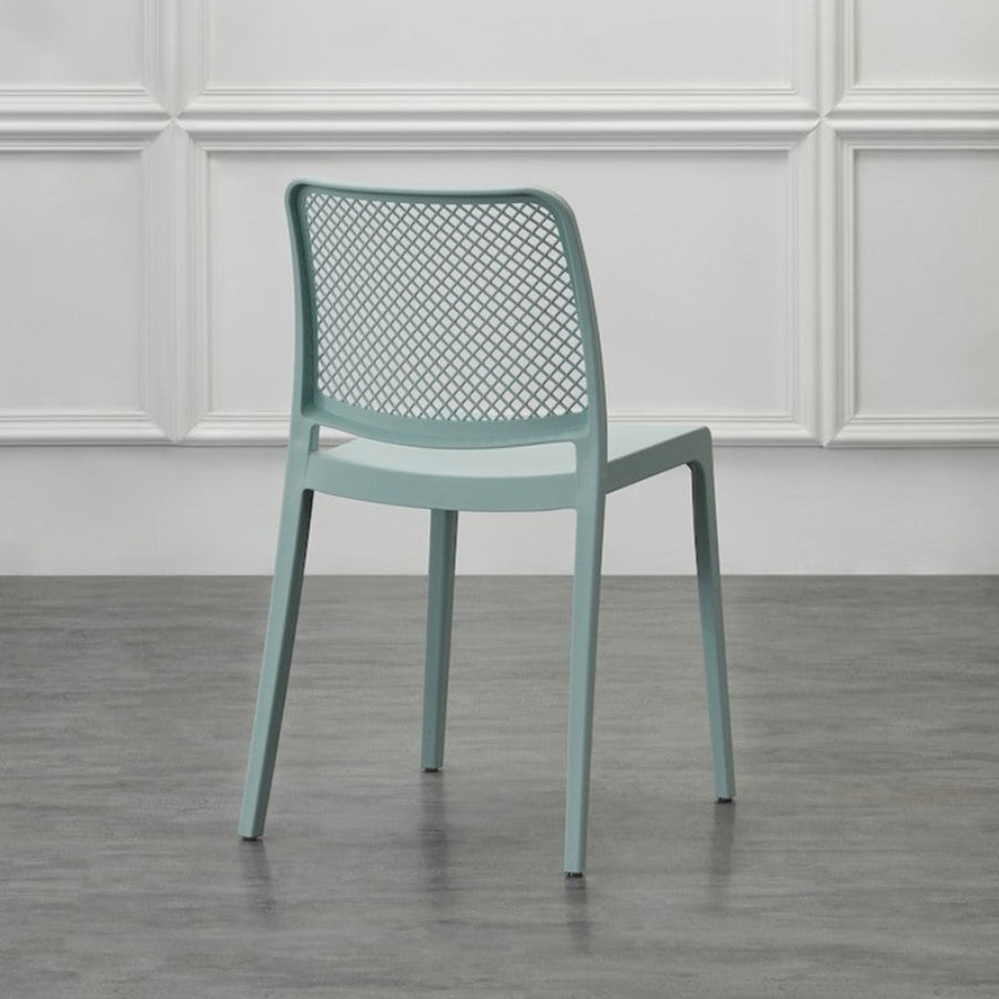 Set de 4 Sillas Manhattan, Azul Claro, con Espaldar en Rejilla y Diseño Minimalista