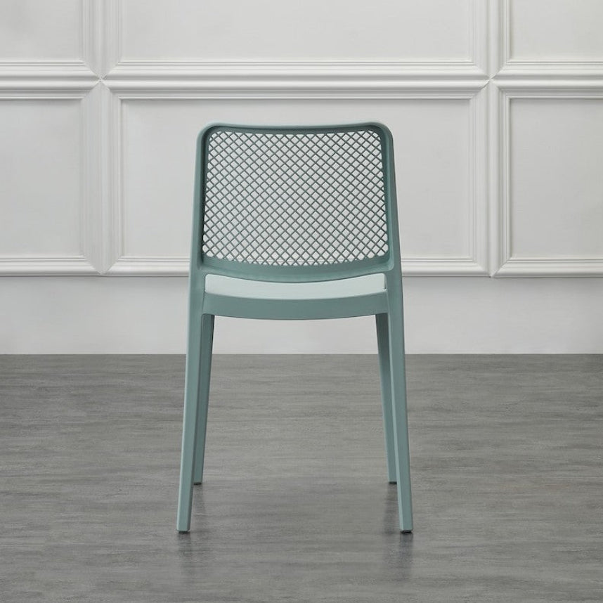Set de 4 Sillas Manhattan, Azul Claro, con Espaldar en Rejilla y Diseño Minimalista