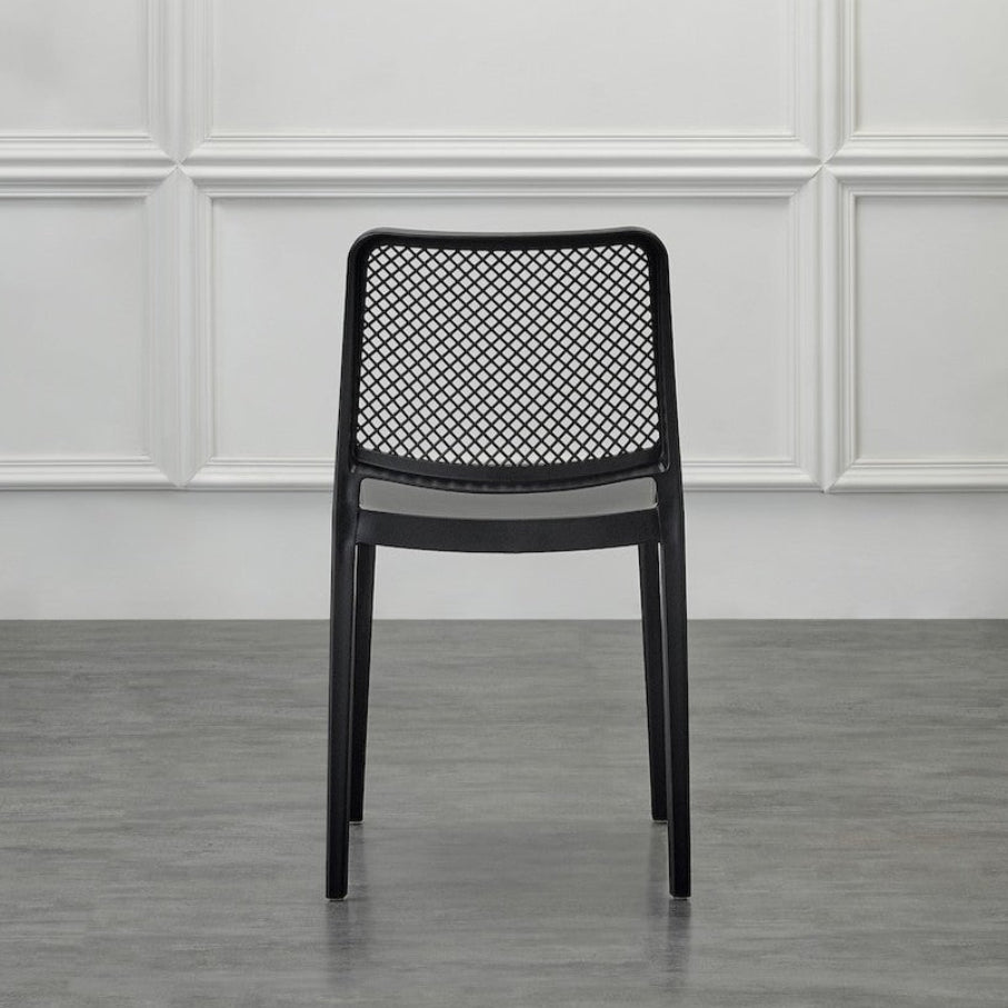 Set de 2 Sillas Manhattan, Negra, con Espaldar en Rejilla y Diseño Minimalista