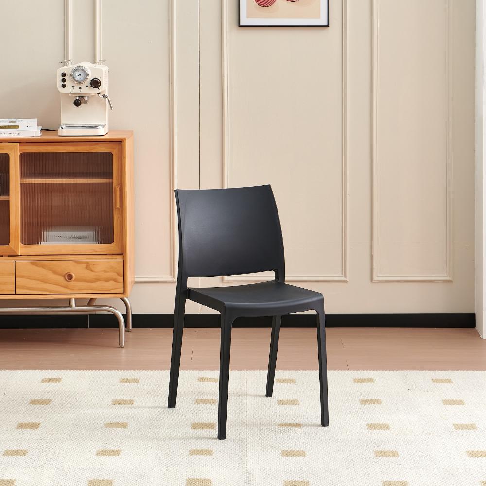 Silla Soho, Negro, Con espaldar cerrado y diseño minimalista