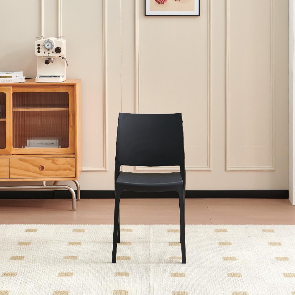 Silla Soho, Negro, Con espaldar cerrado y diseño minimalista