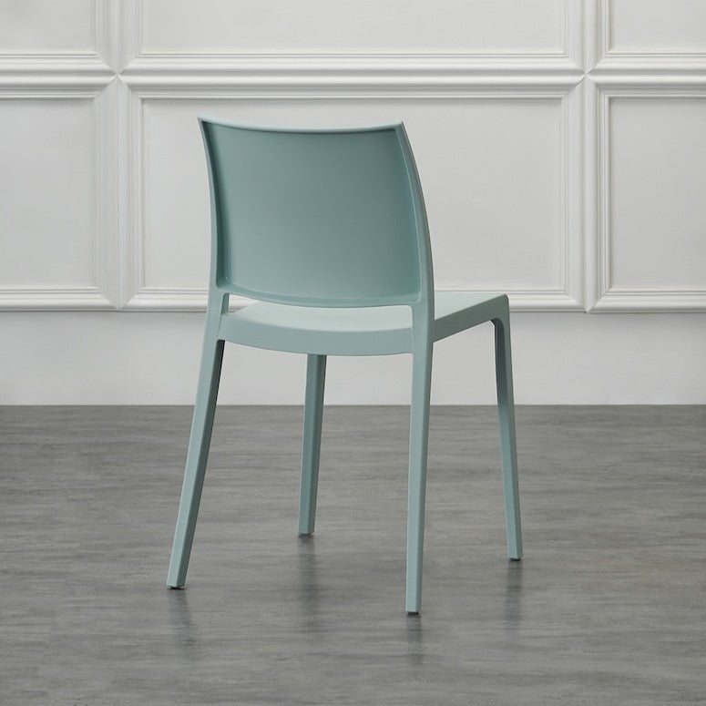 Set de 2 Sillas Soho, Azul Claro, con Espaldar Cerrado y Diseño Minimalista