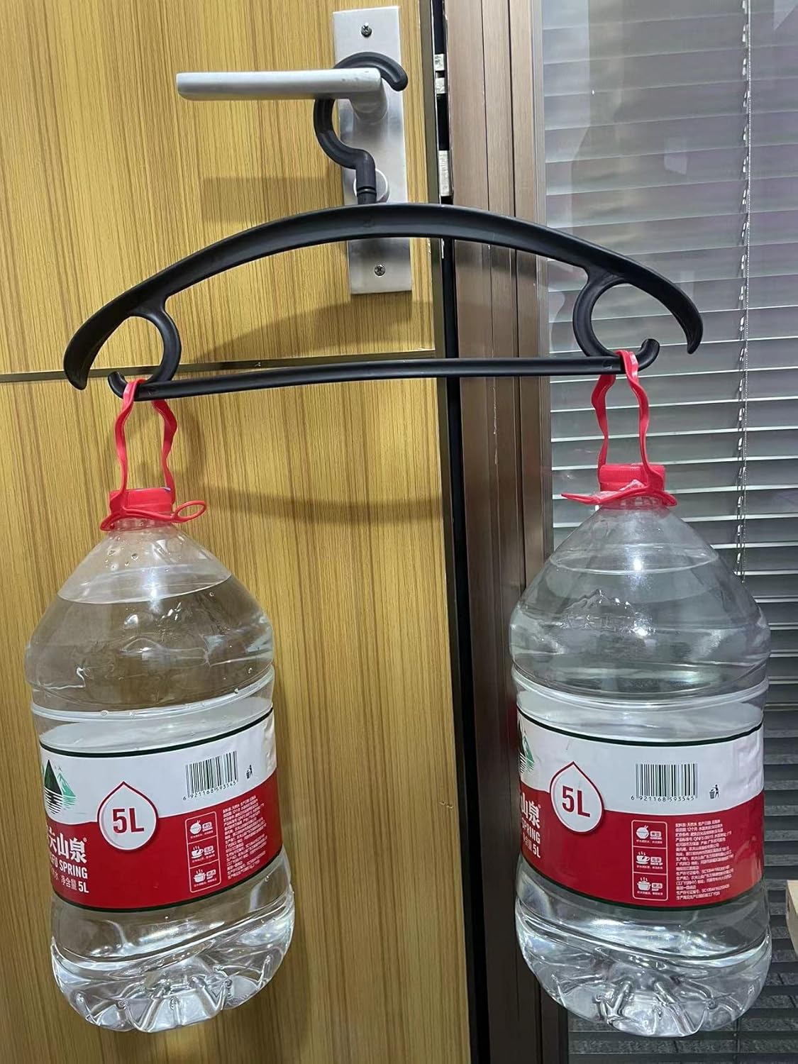 Paquete de 10 perchas de plástico resistentes de 25 libras de capacidad gancho