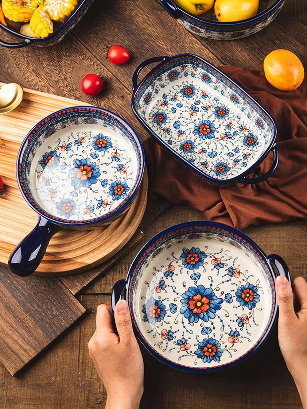 Cacerola de cerámica para hornear con diseño de flores azules y naranjas con...