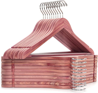 Paquete de 16 perchas de cedro rojo americano, perchas de madera con acabado