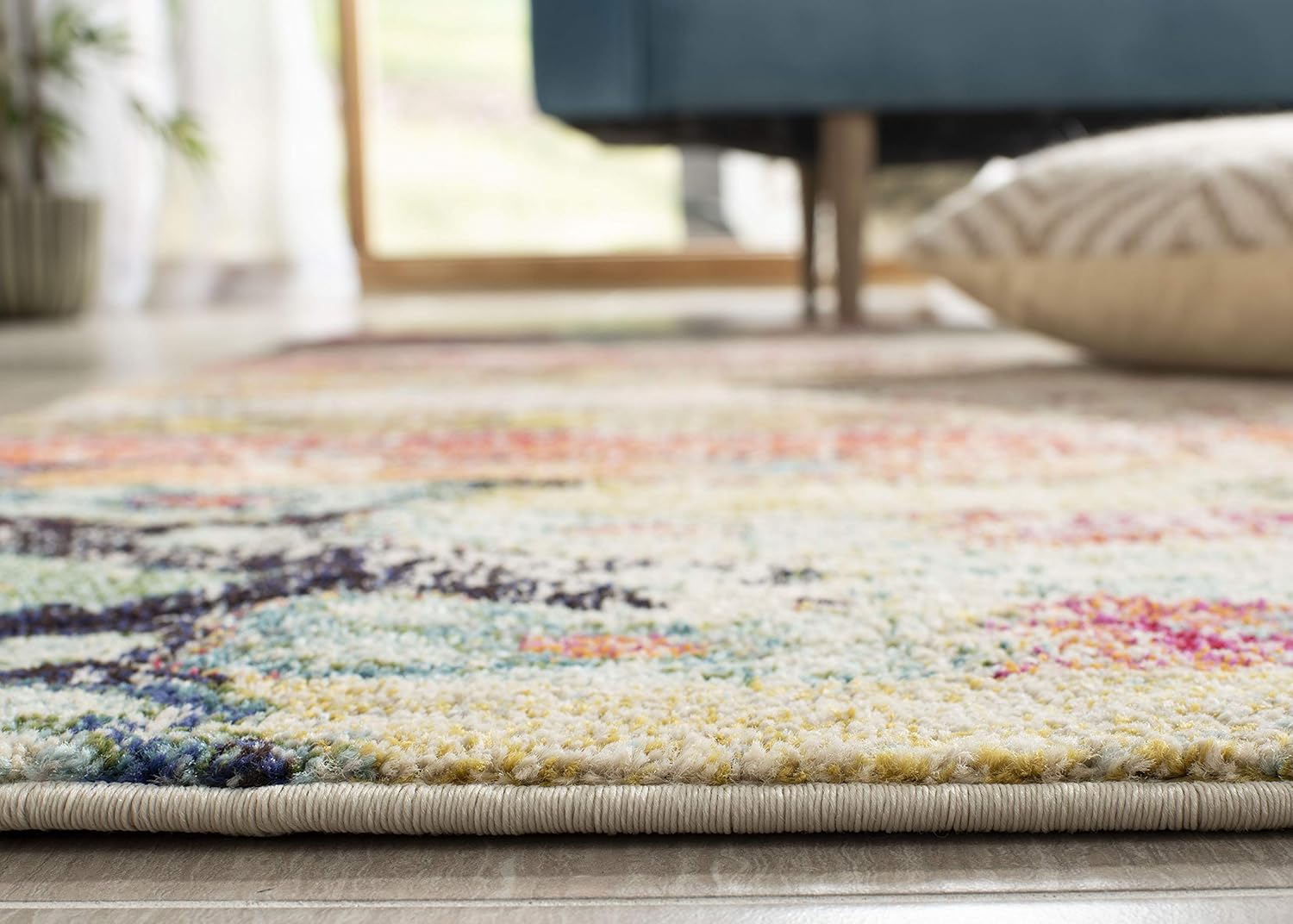 colección Monaco MNC222F Alfombra estilo boho chic con detalles tribales y