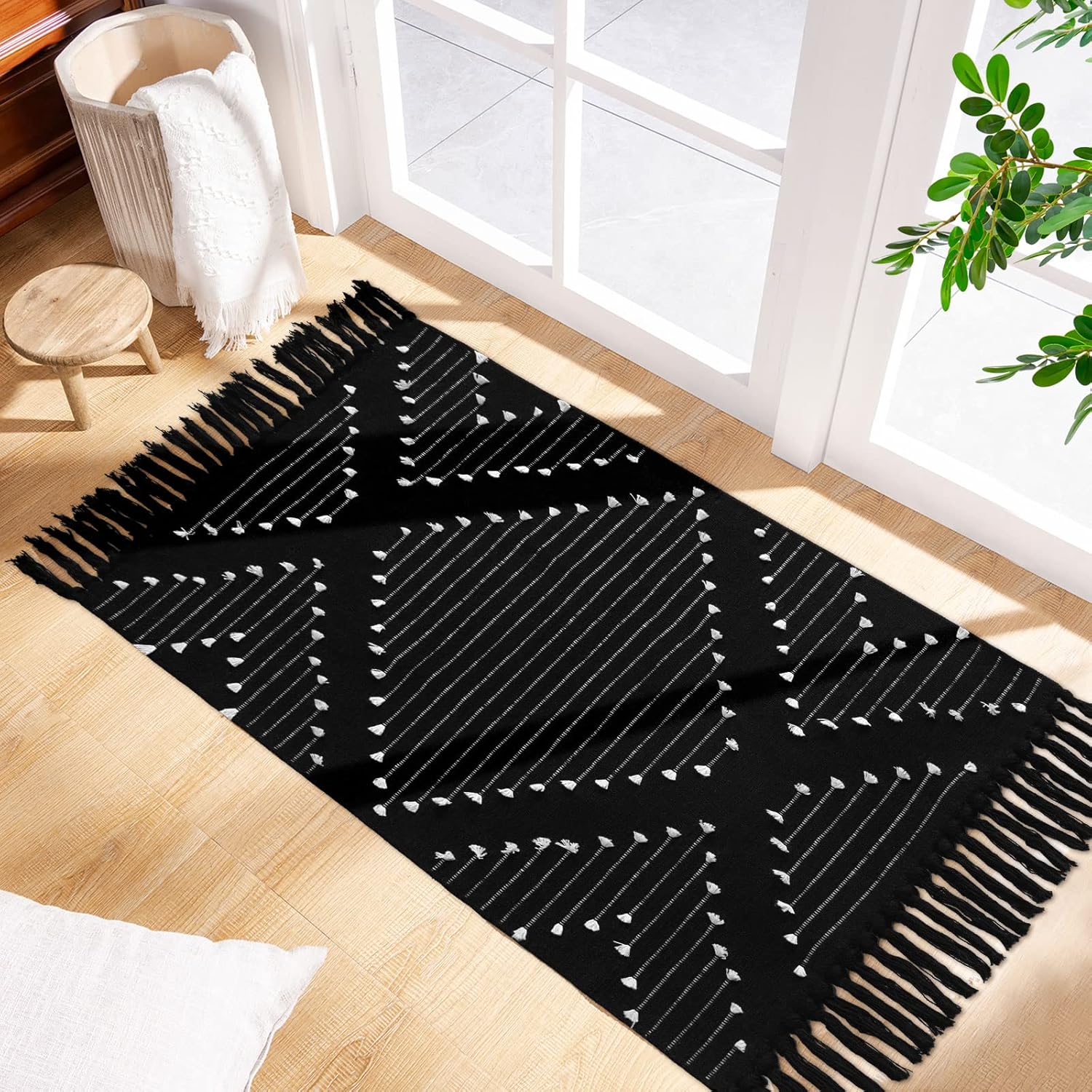 MitoVilla Alfombra de baño bohemia negra de 2 x 3 pies, alfombra de cocina...