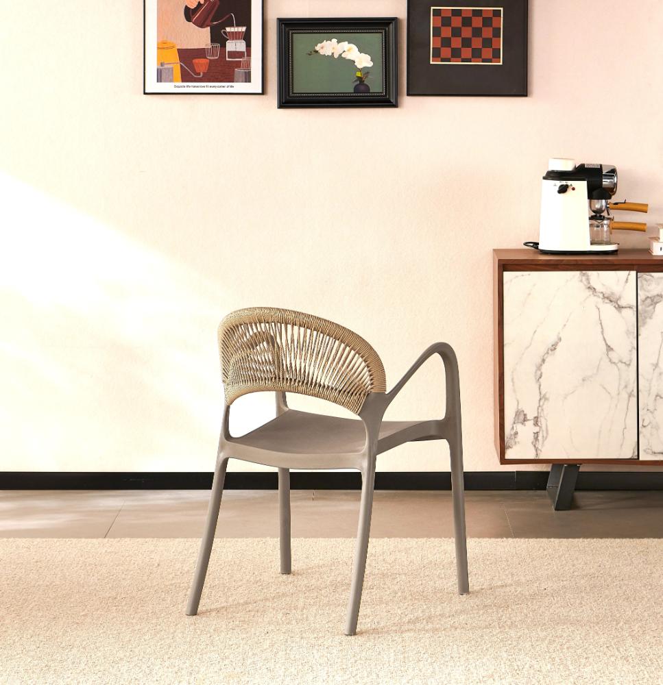 Set de 4 Sillas Daytona, Taupe y Café Claro, con Espaldar, Reposa Brazos y Diseño Minimalista