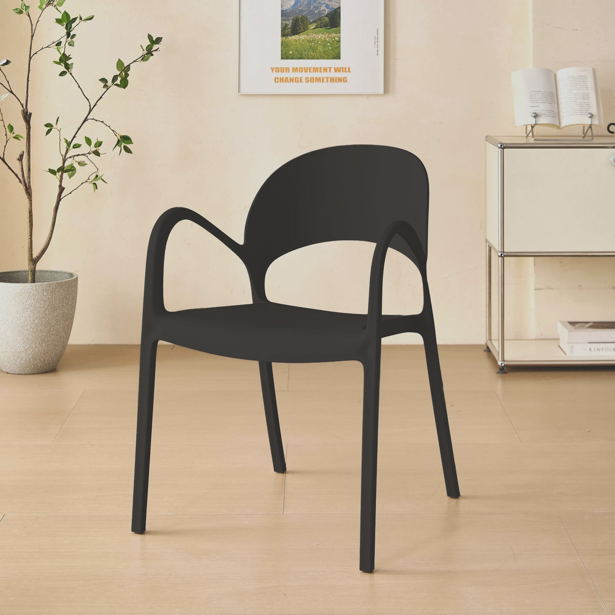 Set de 4 Sillas Bremen, Negra, con Espaldar, Reposa Brazos y Diseño Minimalista
