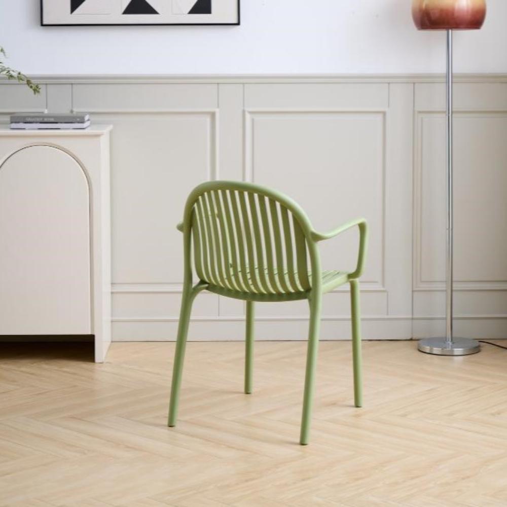 Silla Marruecos Con Brazos, Verde Olivo, Con espaldar en rayas y diseño minimalista