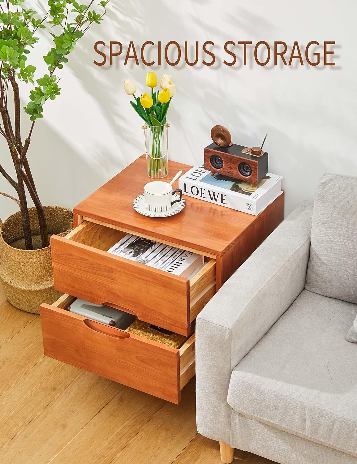 Mesitas de noche de madera con mango ranurado moderno de mediados de siglo,...