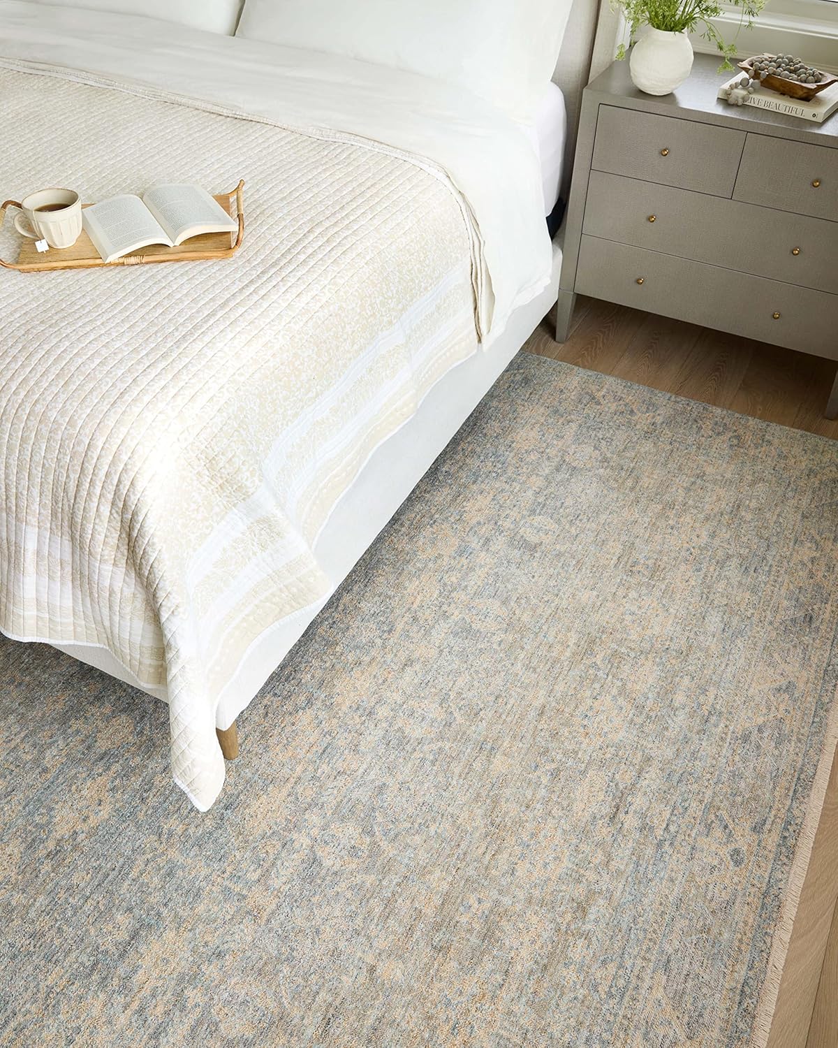 Loloi Angela Rose Blake Collection BLA-01 SkyBeige 7'-10" x 7'-10" Redondo,...