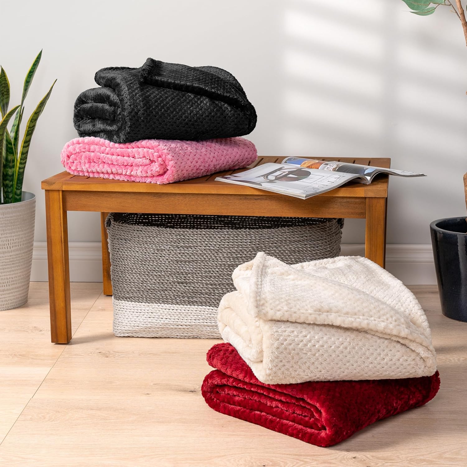 PAVILIA Manta negra para sofá cama, manta de forro polar suave para sofá y...