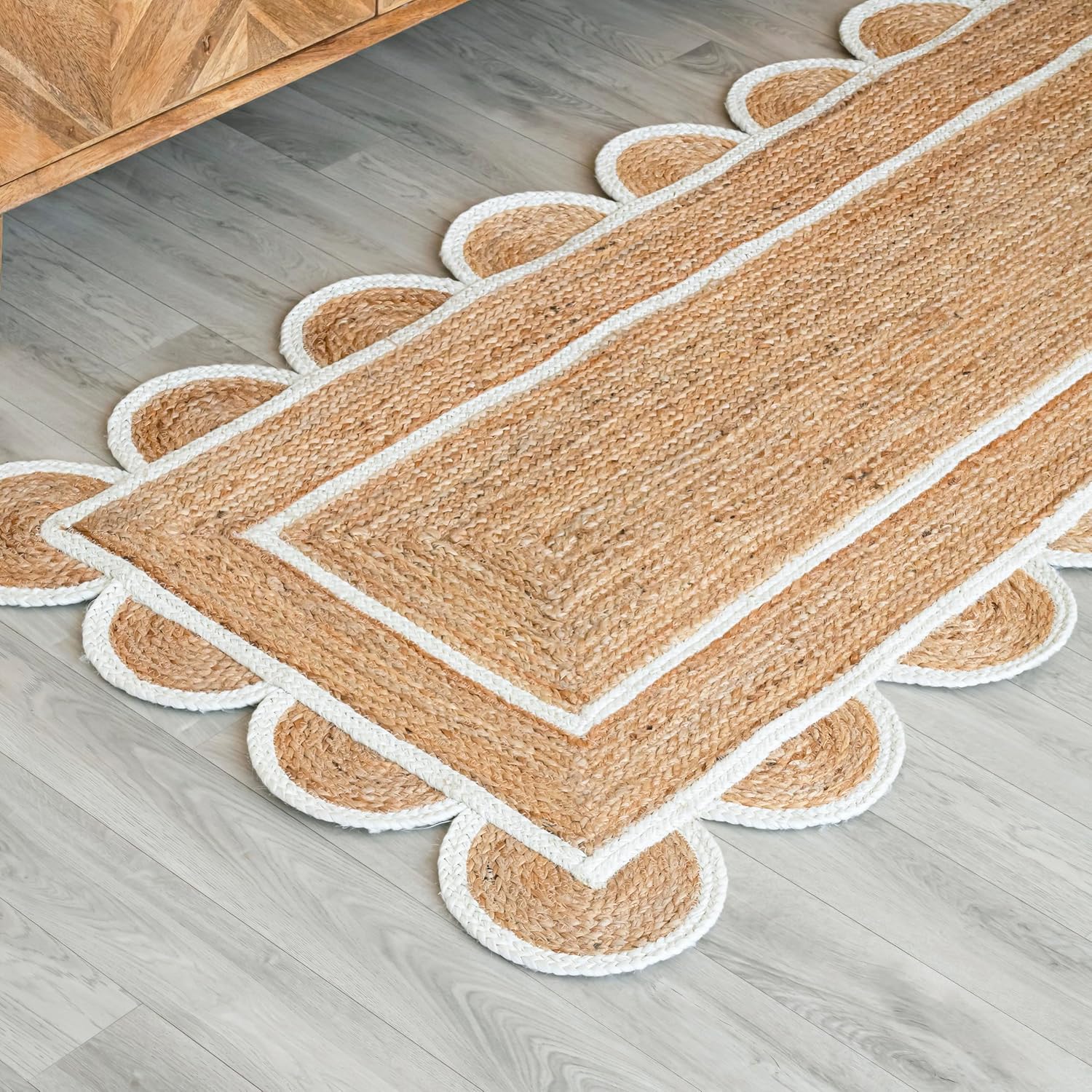 Alfombra festoneada de yute natural, base natural, borde blanco hueso, 2 pies x...